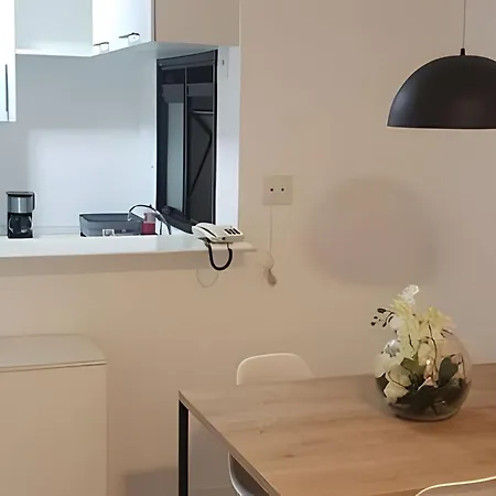 Apartamentos em Laranjeiras: Seu Refúgio Urbano com Piscina e Academia-3